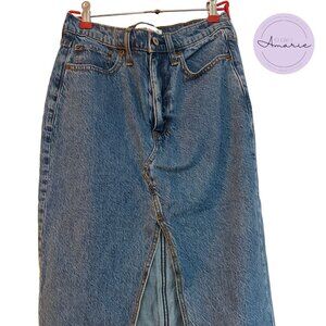 Abercrombie & Fitch High Rise Medium Wash Denim Skirt | Size 25/0P | Never Worn